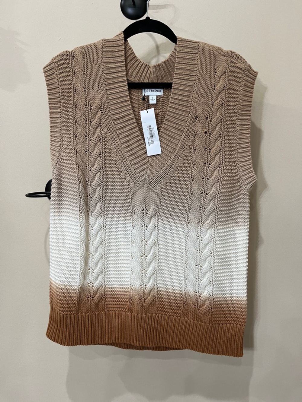 NWT Cable Knit V-Neck Sleeveless Sweater Tan & Cream Ombre